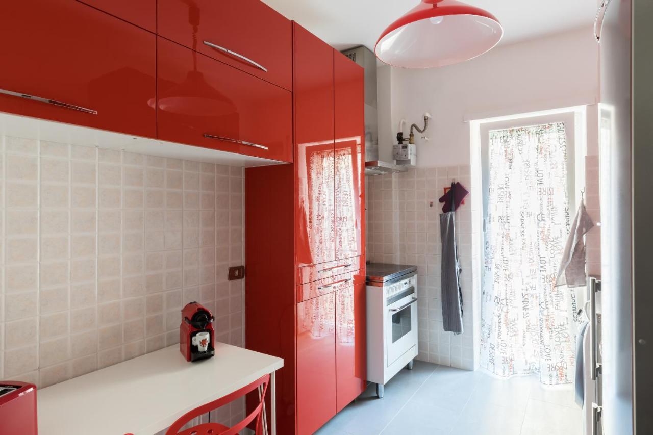 Amoretti Apartment, 6 Persone, 3 Camere, 2 Bagni, Balcone, Wi-Fi, Metro B Monti Tiburtini Rome Luaran gambar